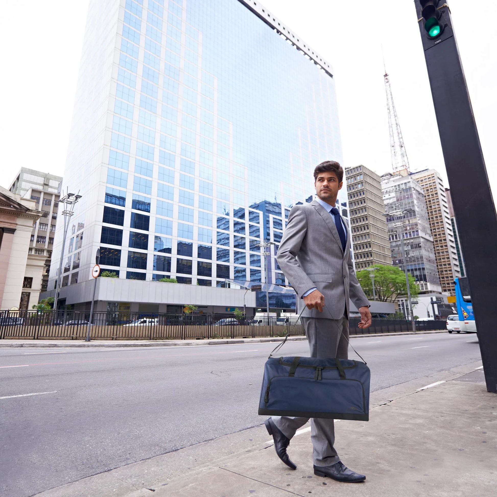 24 Inch 55 Liter Weekender Overnight Duffel Shoulder Bag for Men, Women, Teens, Gym, Travel, Sports and Recreation in Navy Blue